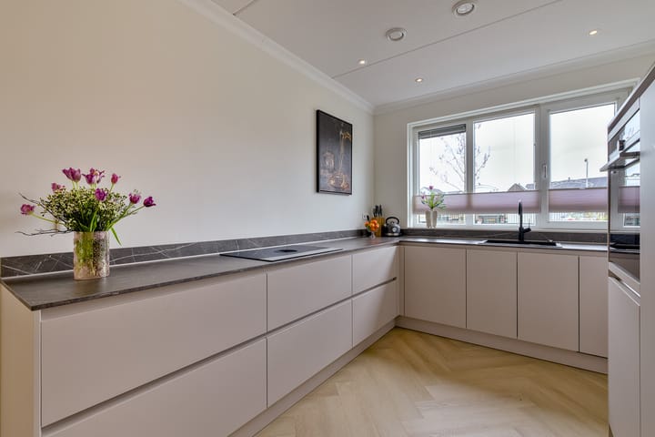 Photo 3 of Bisschop Balderikstraat 24