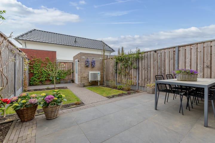 Photo 4 of Bisschop Balderikstraat 24