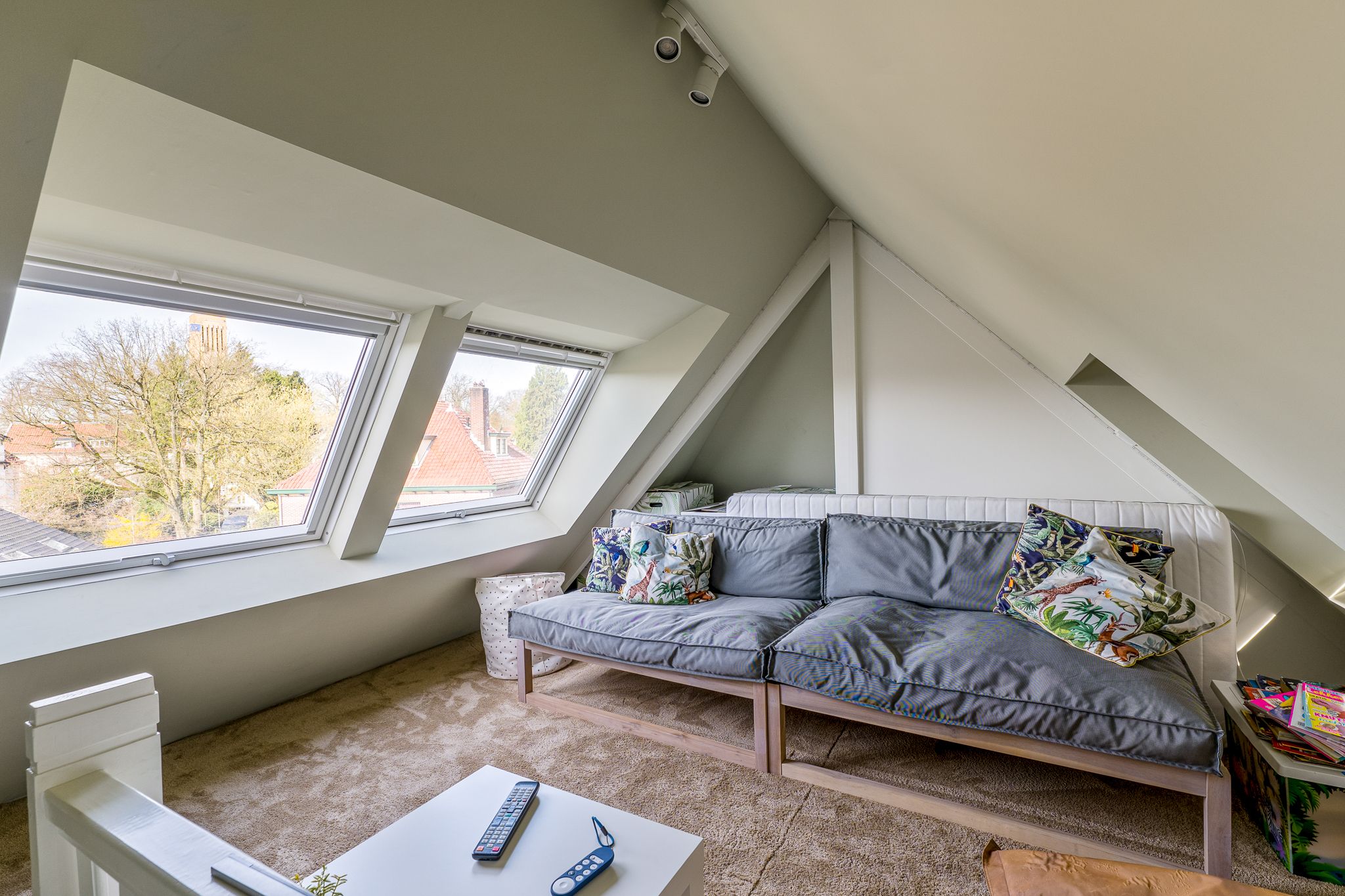 Foto 57 van Burgemeester Van Hellenberg Hubarlaan 15