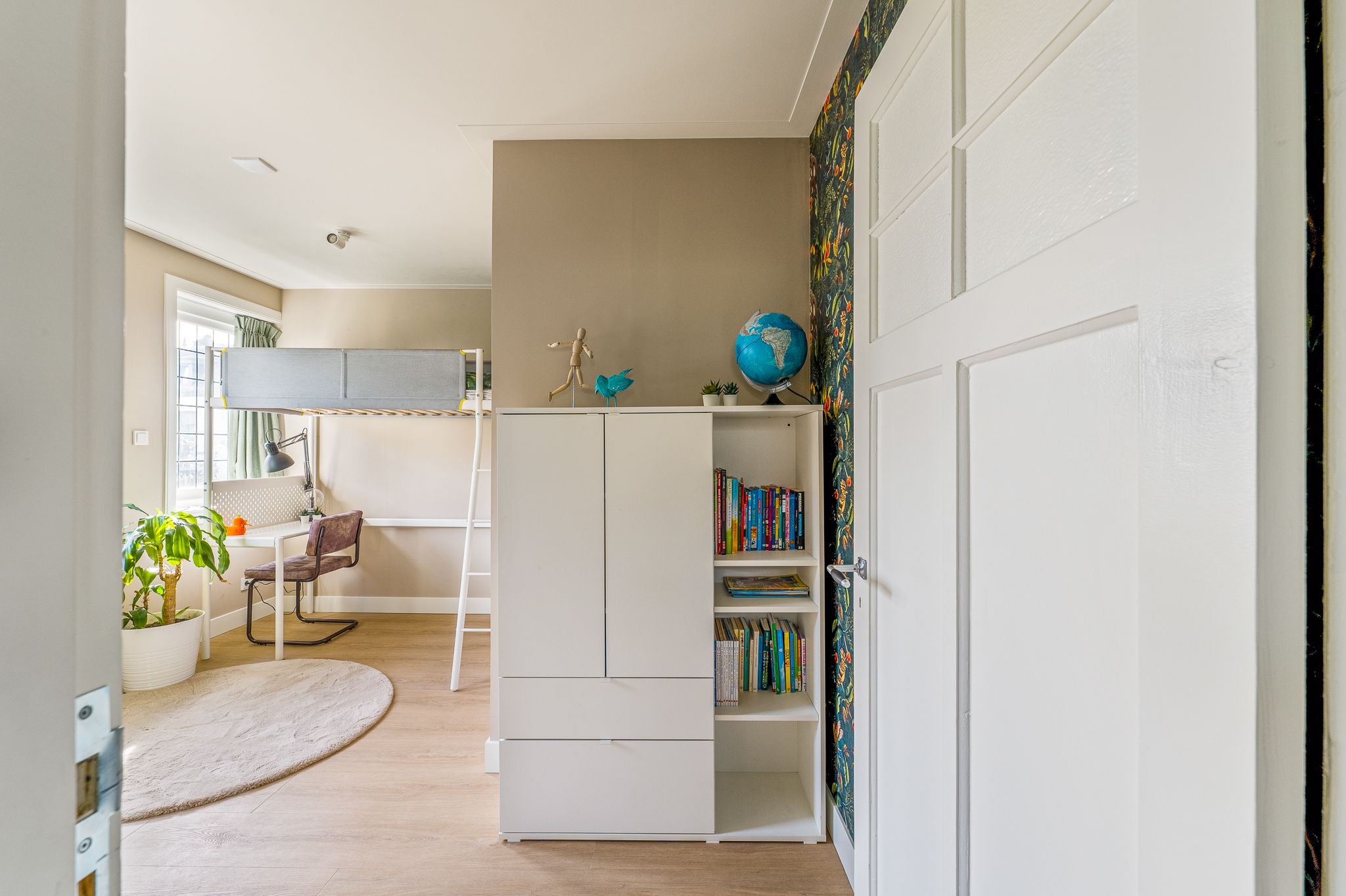 Foto 45 van Burgemeester Van Hellenberg Hubarlaan 15