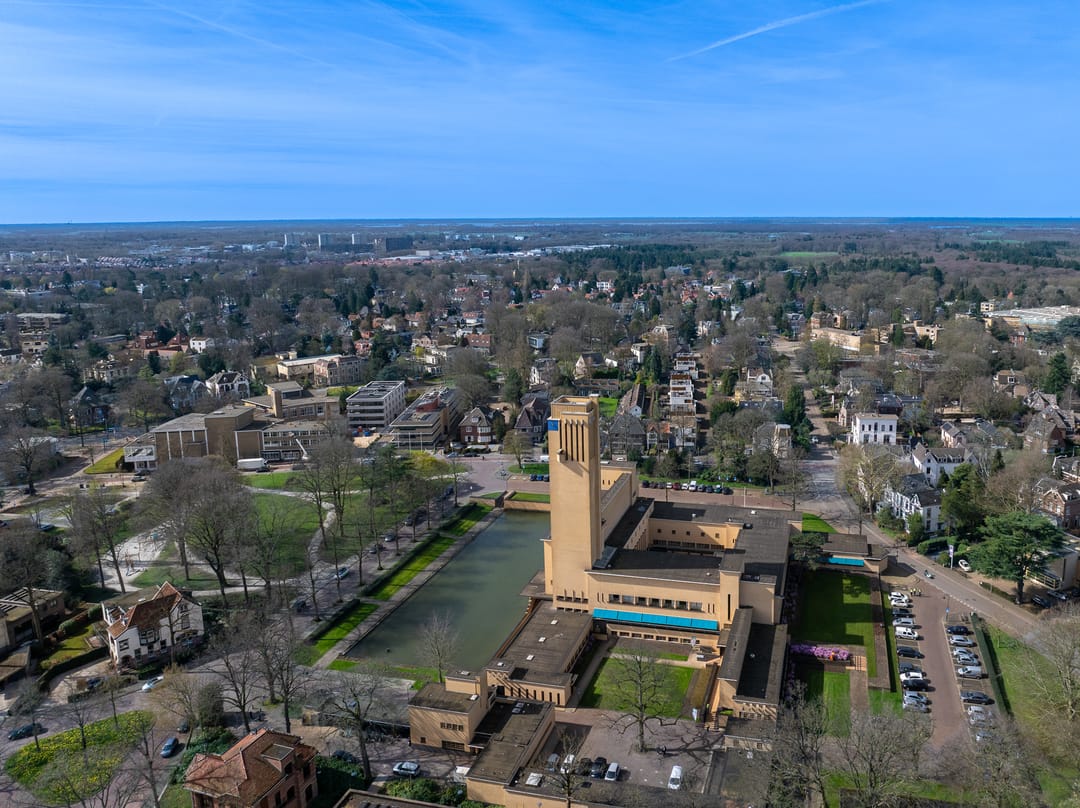 Foto 68 van Burgemeester Van Hellenberg Hubarlaan 15