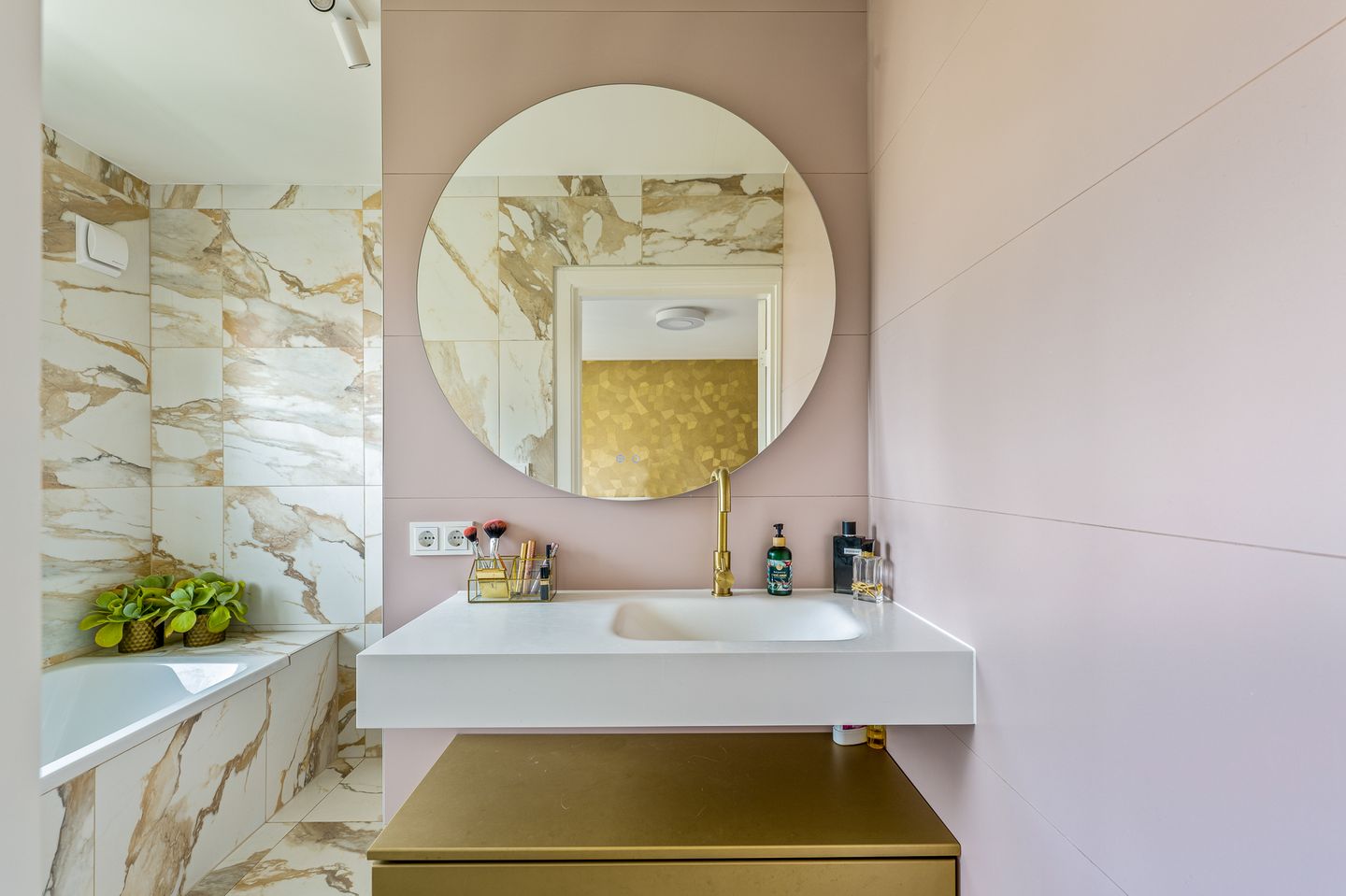 Foto 35 van Burgemeester Van Hellenberg Hubarlaan 15