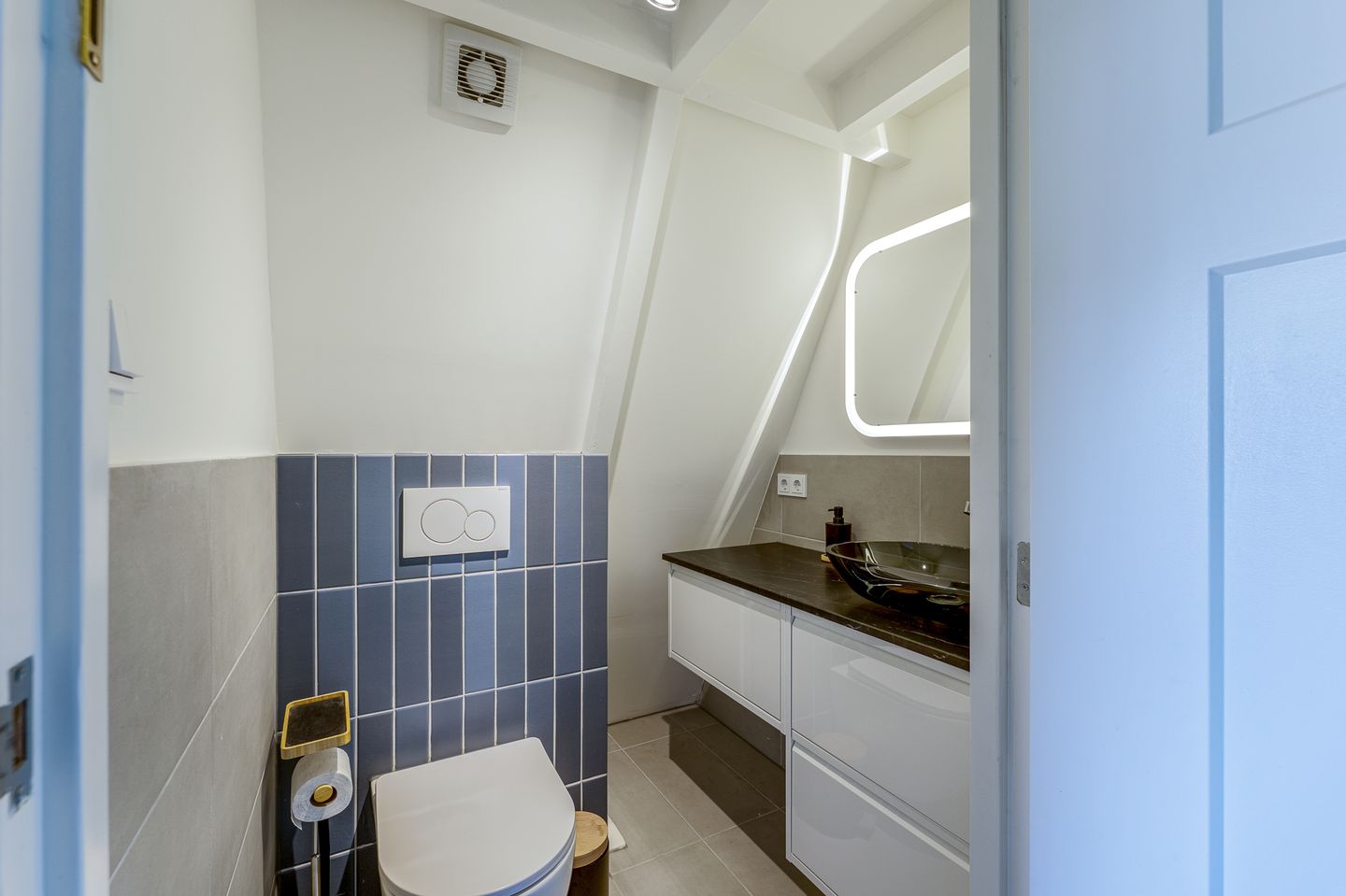 Foto 55 van Burgemeester Van Hellenberg Hubarlaan 15