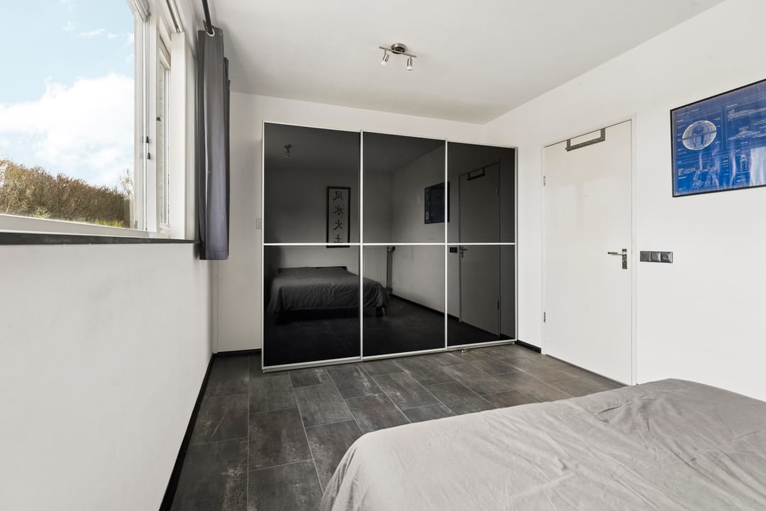 Photo 28 of Emily Brontësingel 14