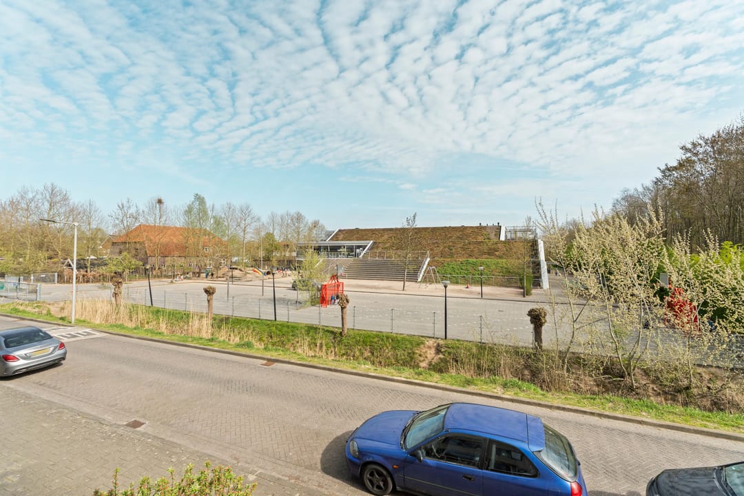 Photo 41 of Emily Brontësingel 14