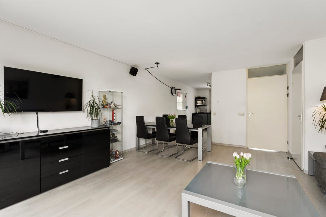 Photo 7 of Emily Brontësingel 14