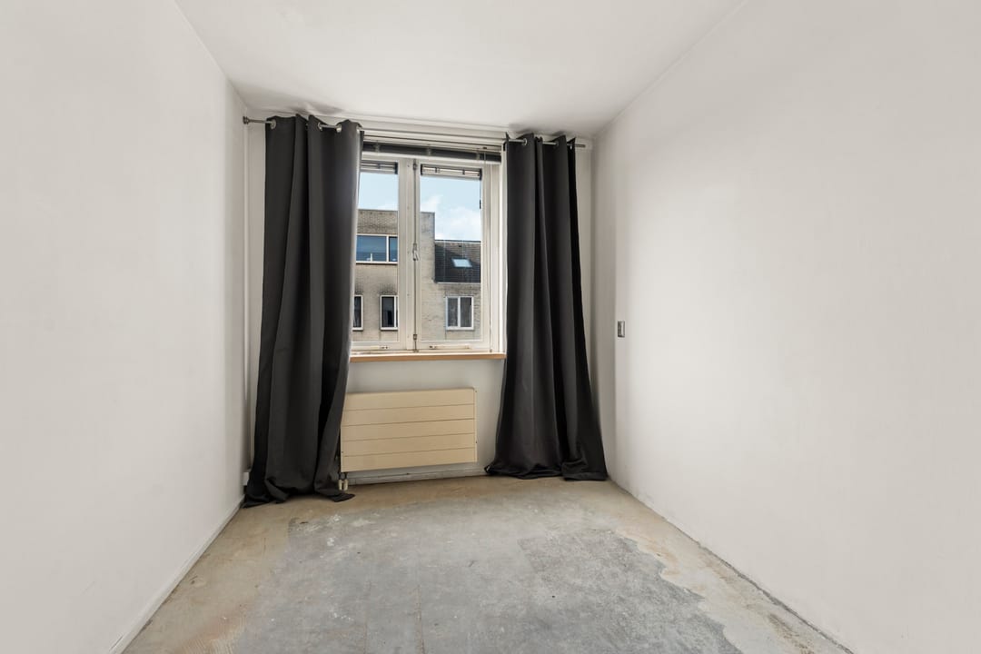 Photo 17 of Emily Brontësingel 14