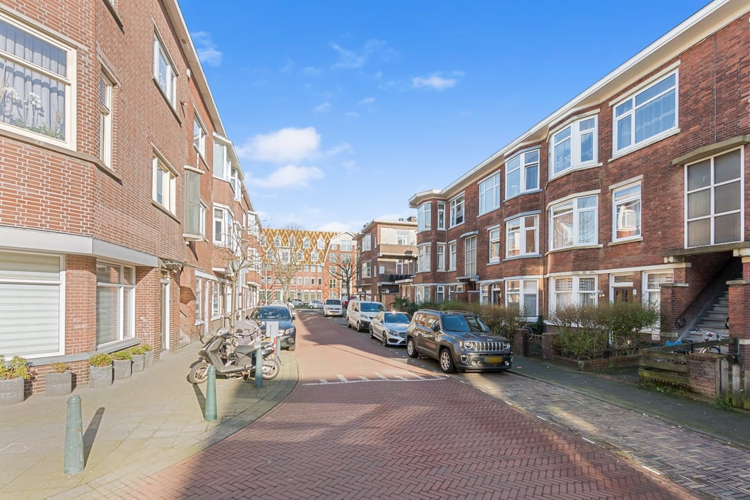 Beautifully Maintained 4-Room Apartment in Rustenburg-Oostbroek — 46
