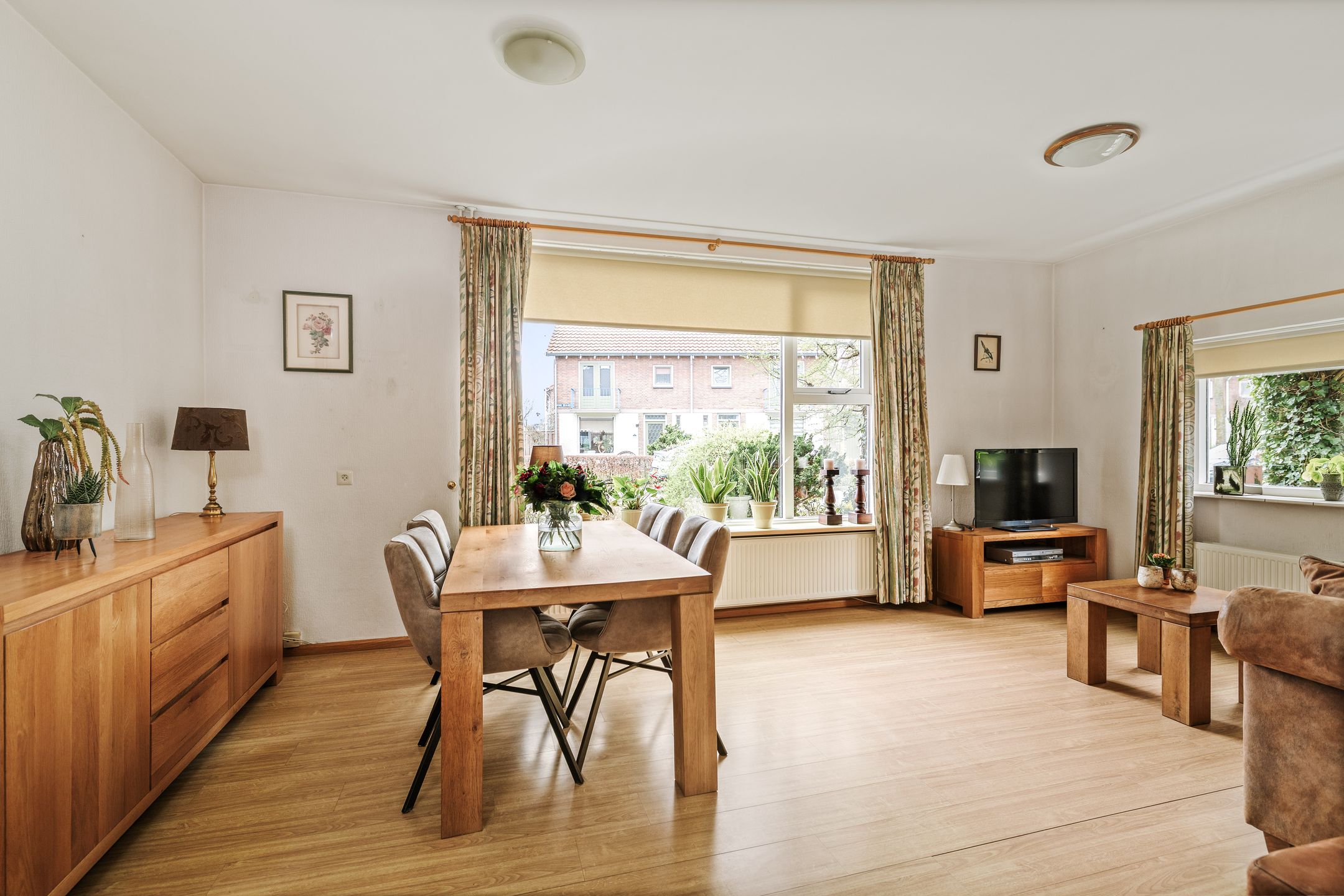 Foto 9 van Nieuwe Veldjes 24-B