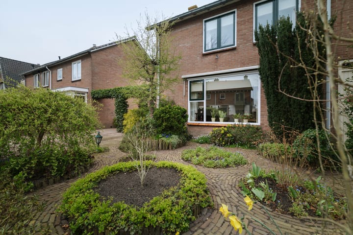 Foto 3 van Nieuwe Veldjes 24-B