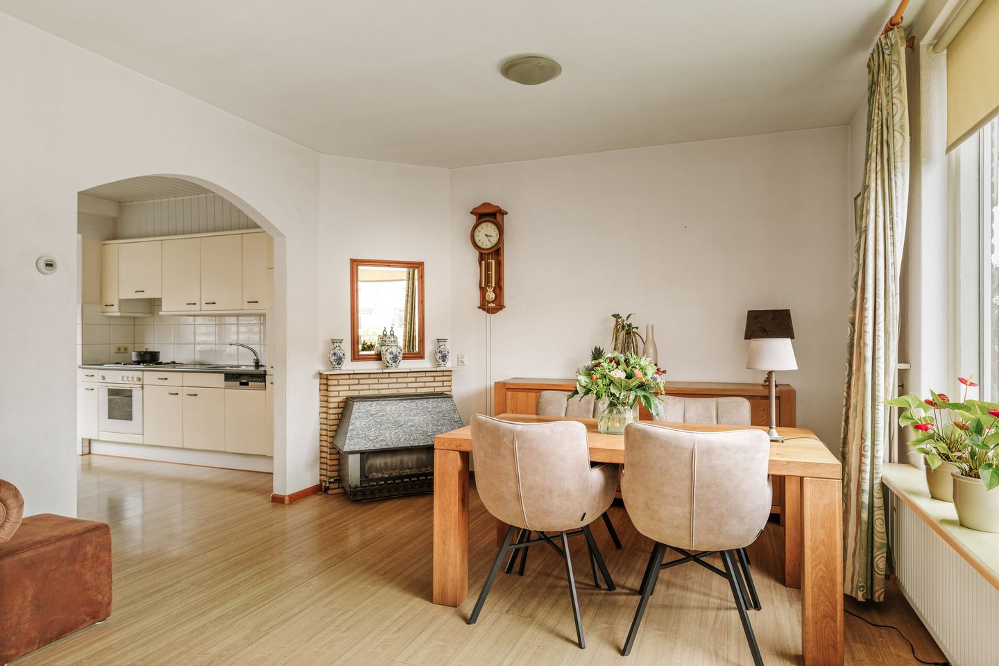 Foto 10 van Nieuwe Veldjes 24-B