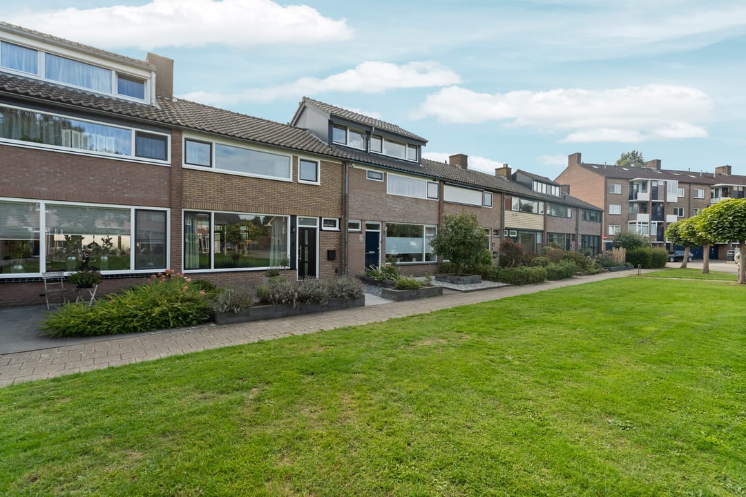 Foto 41 van Mezenlaan 120