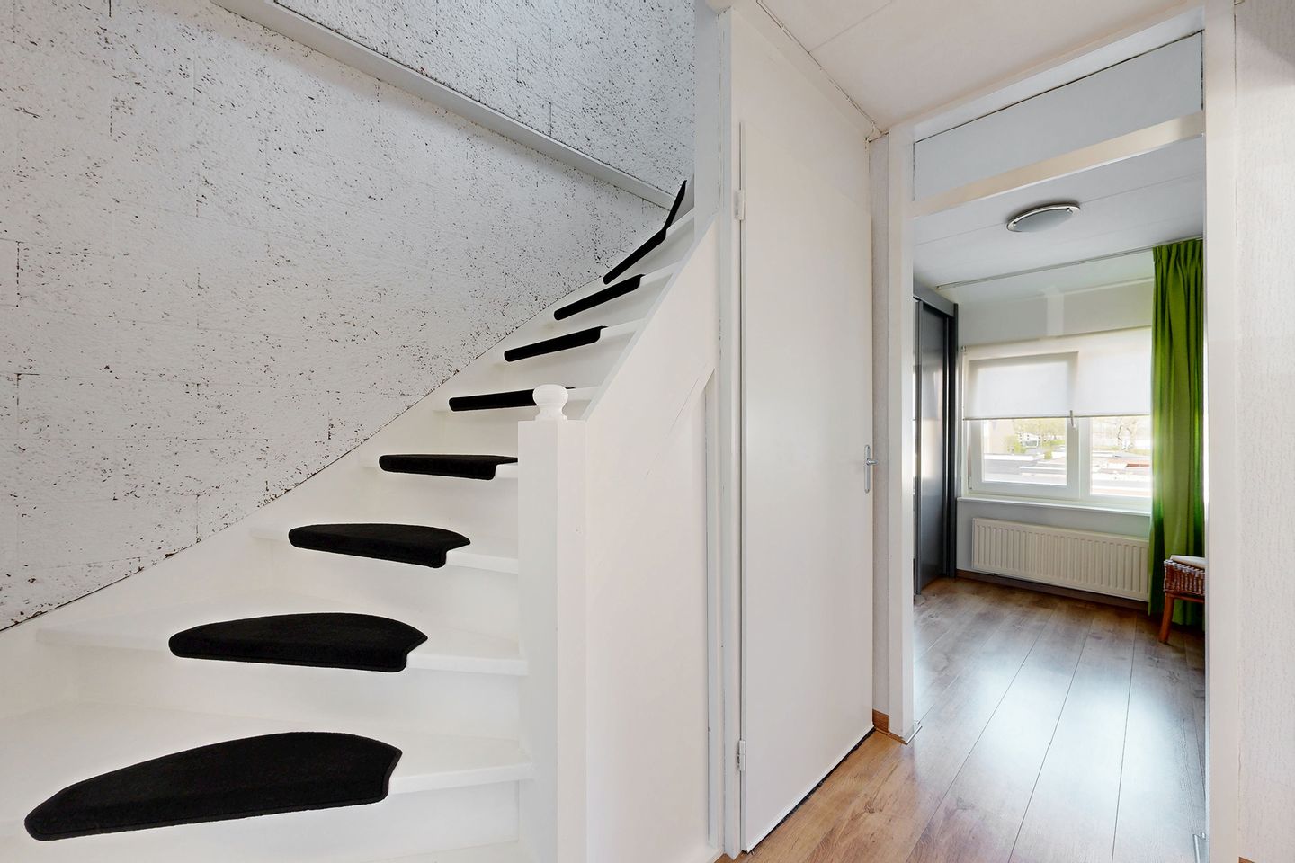 Photo 34 of Van Vlaanderenstraat 35