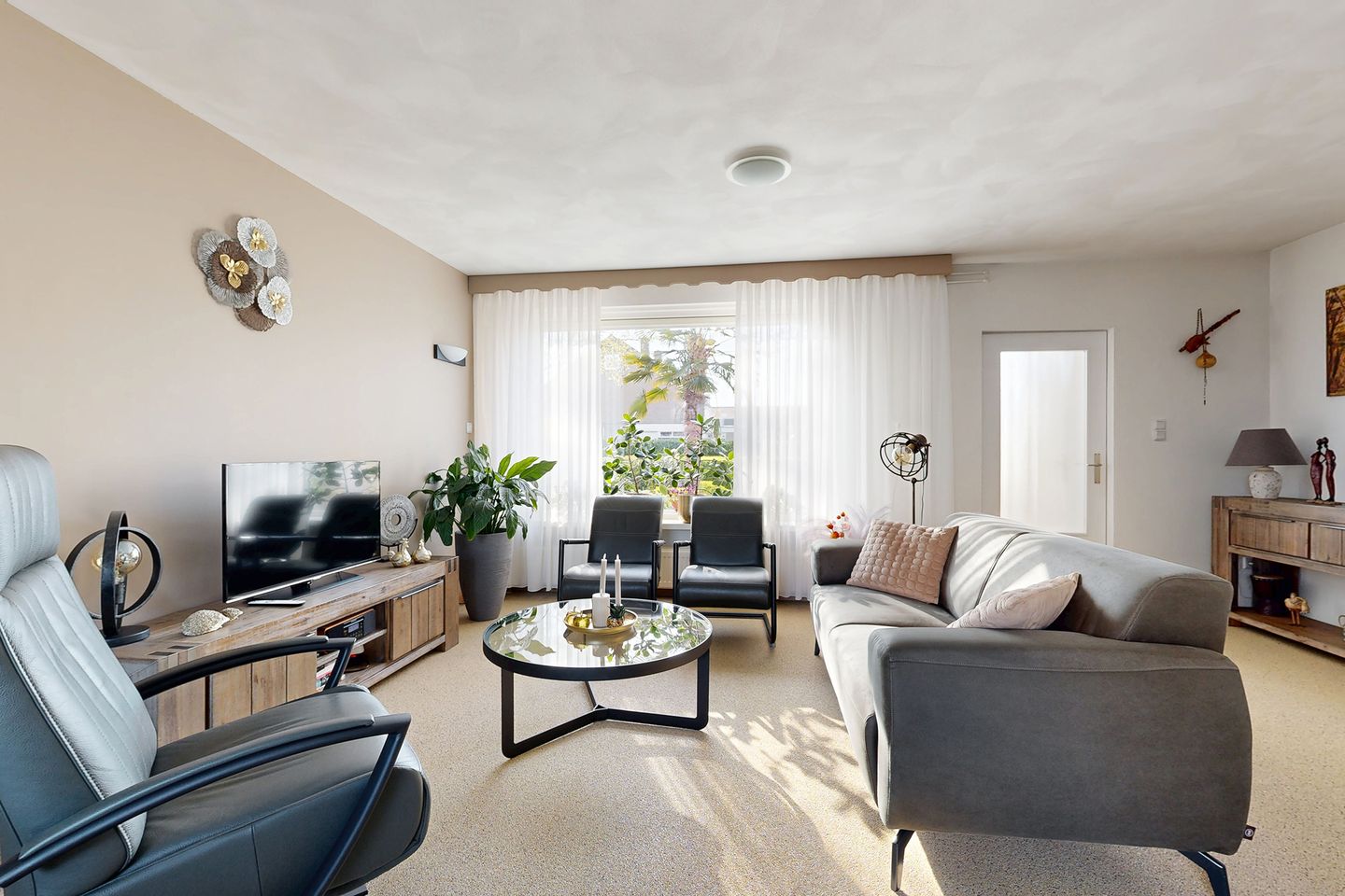 Photo 19 of Van Vlaanderenstraat 35