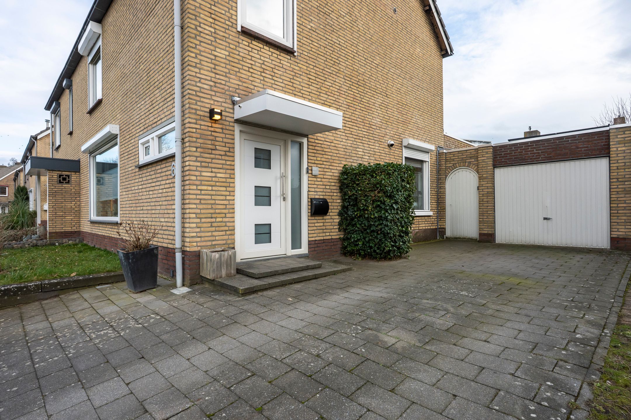 Foto 24 van Leon Biessenstraat 6