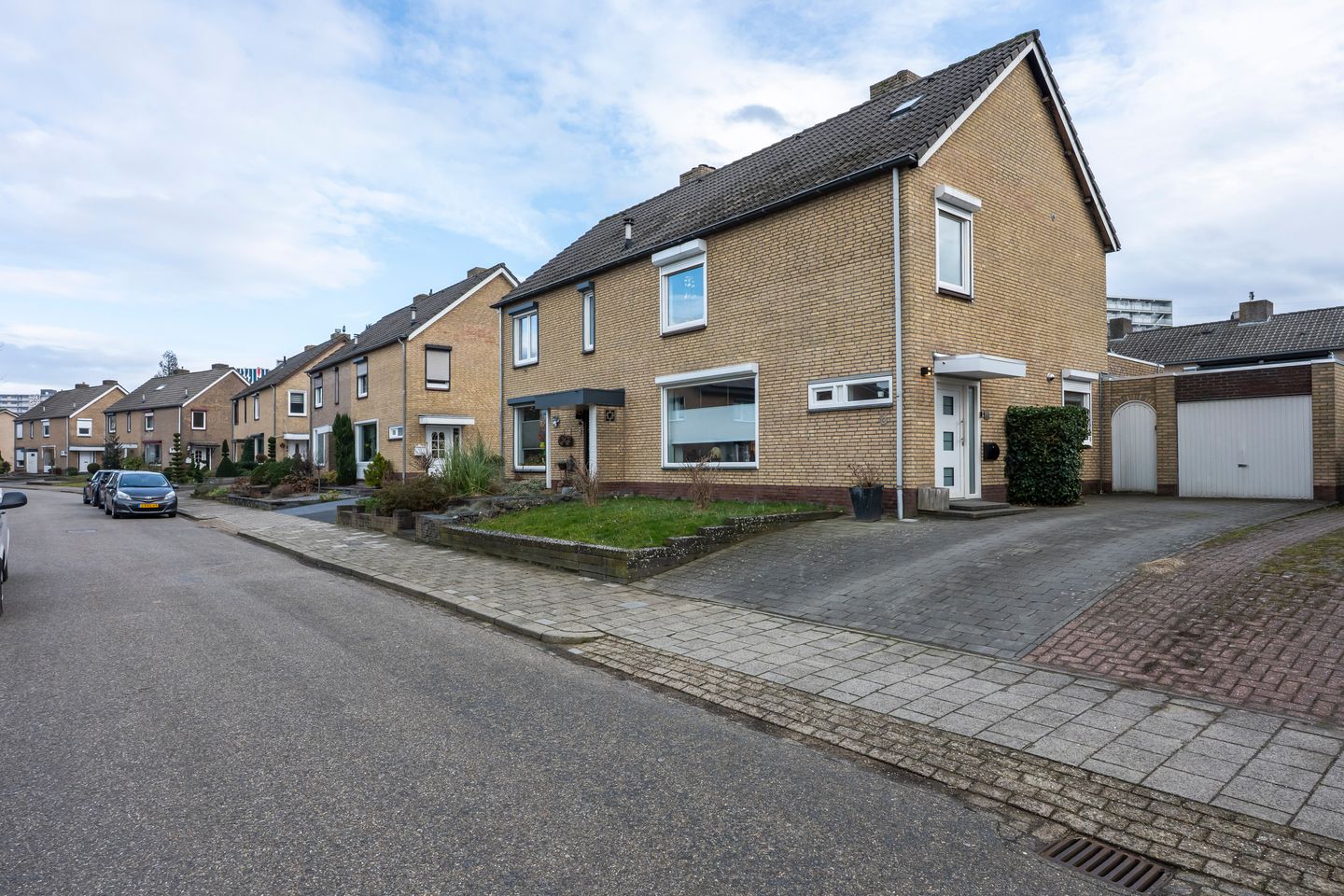 Foto 25 van Leon Biessenstraat 6