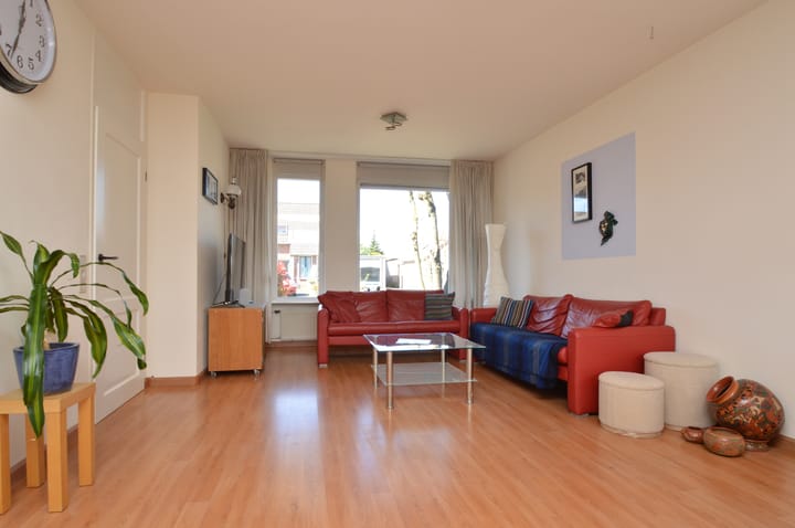 Photo 2 of Blauwborst 3