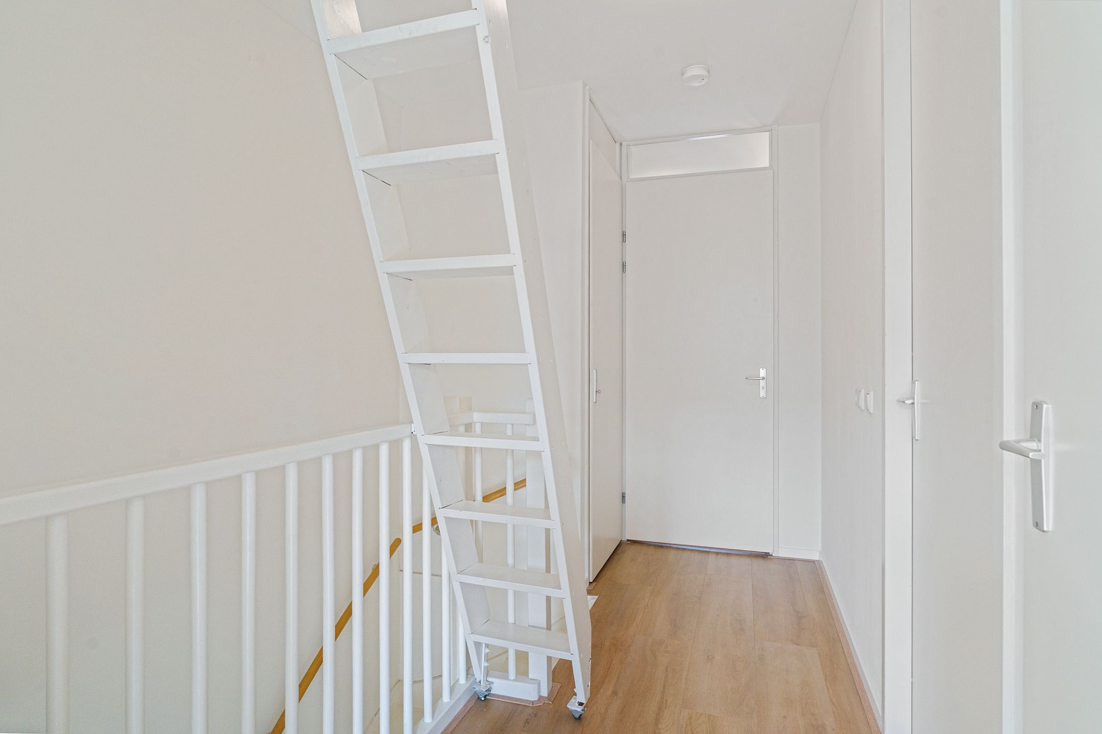 Spacious Maisonnette Apartment with Rooftop Terrace in Delfshaven — 24
