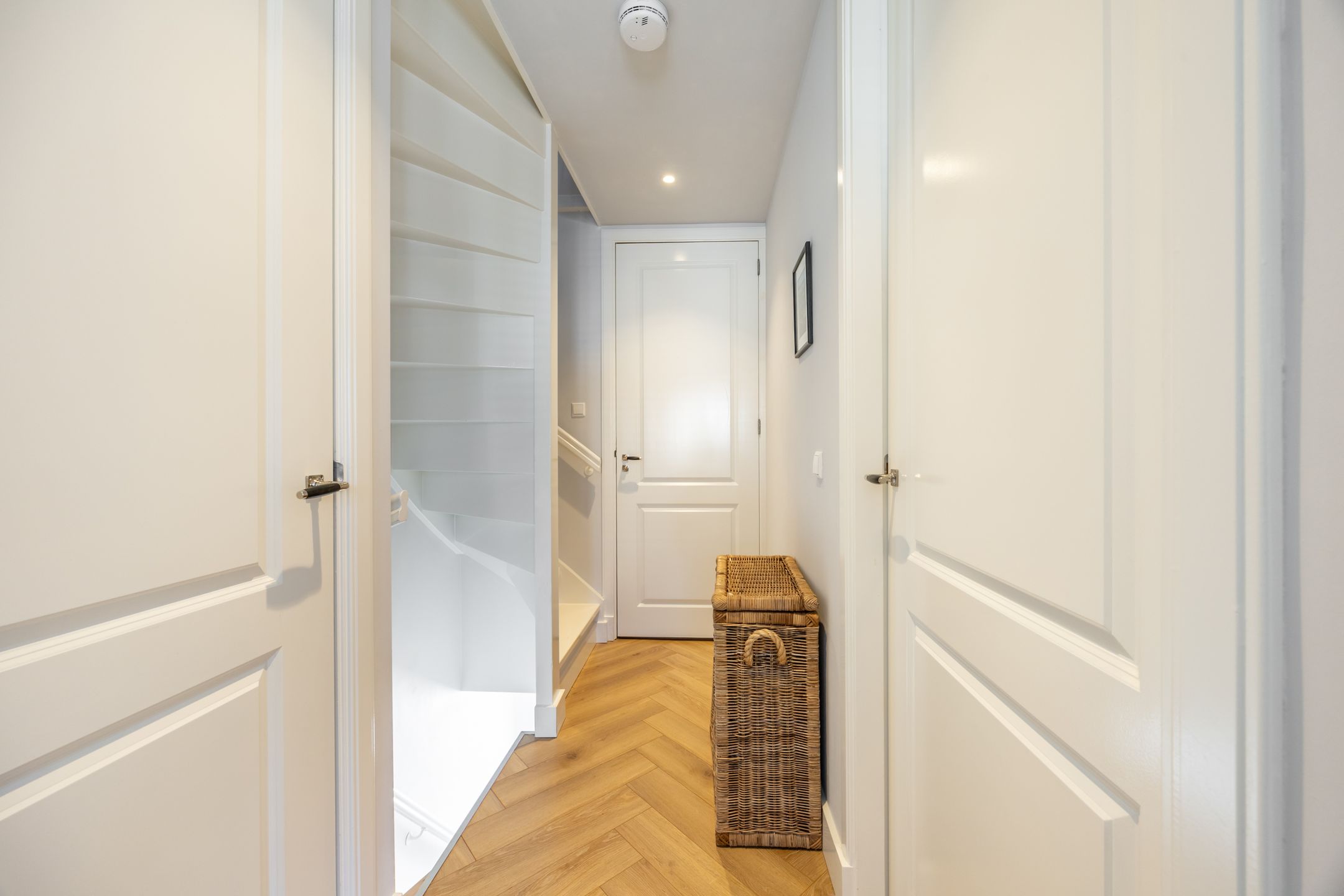 Photo 15 of Vijfherenstraat 18