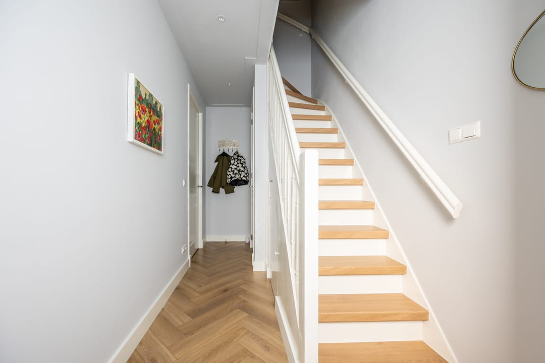 Photo 13 of Vijfherenstraat 18