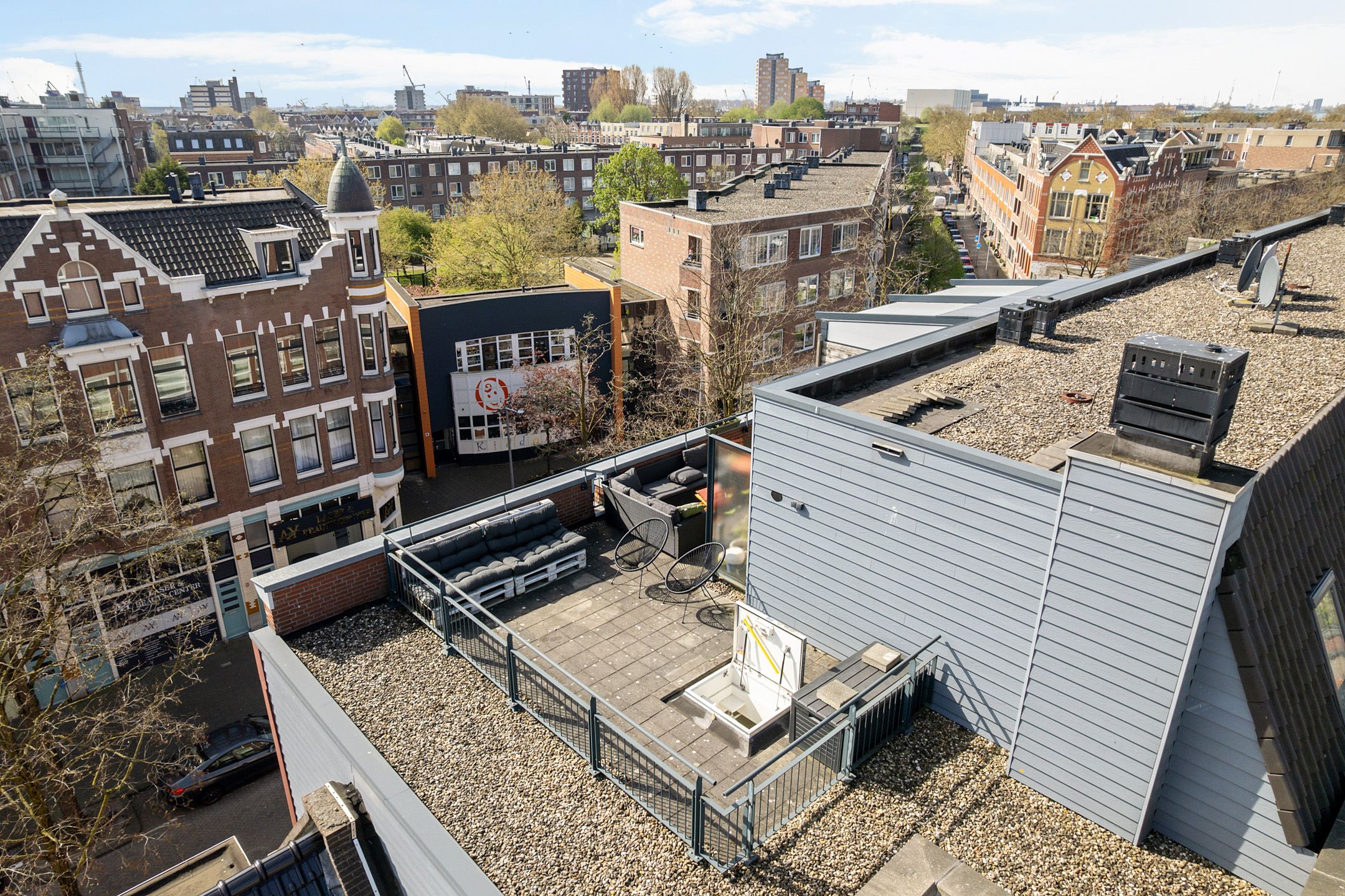 Spacious Maisonnette Apartment with Rooftop Terrace in Delfshaven — 39
