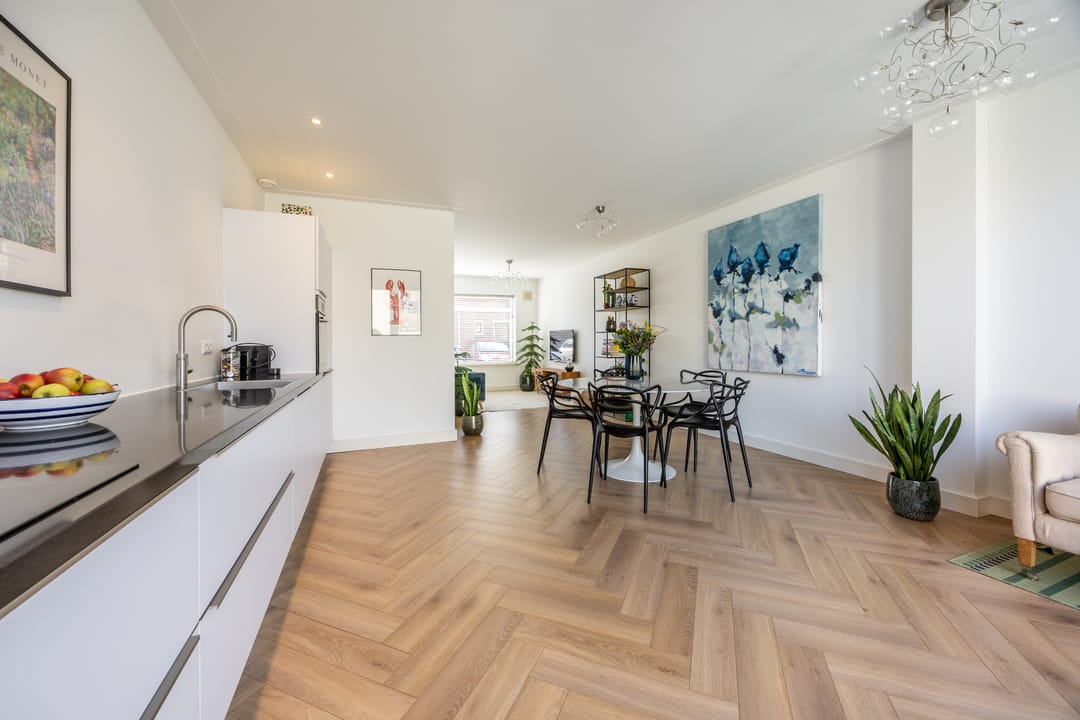 Photo 11 of Vijfherenstraat 18