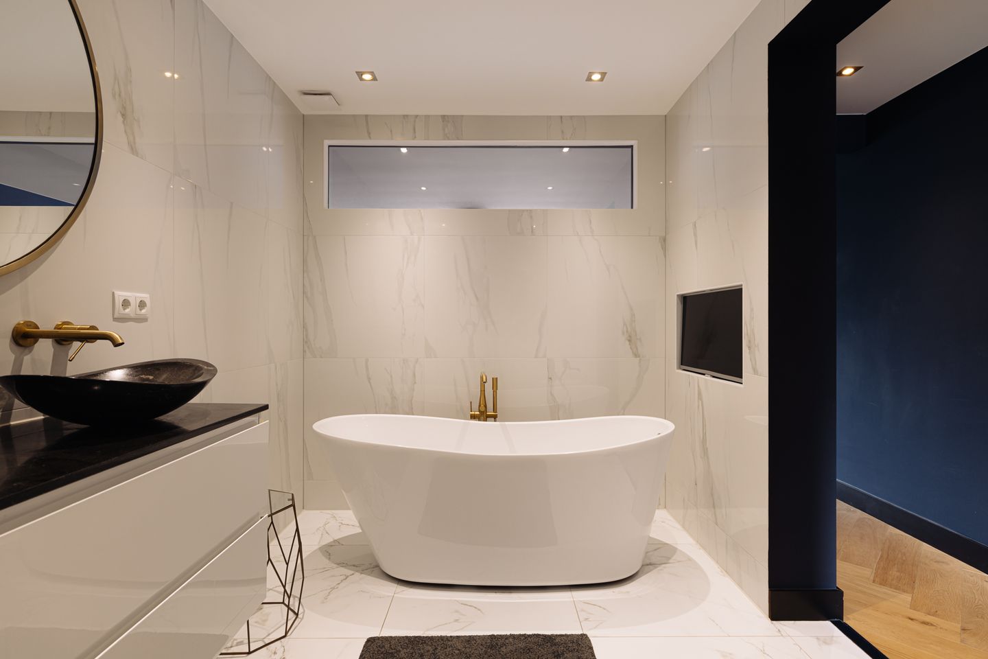 Photo 14 of Turfschip 2