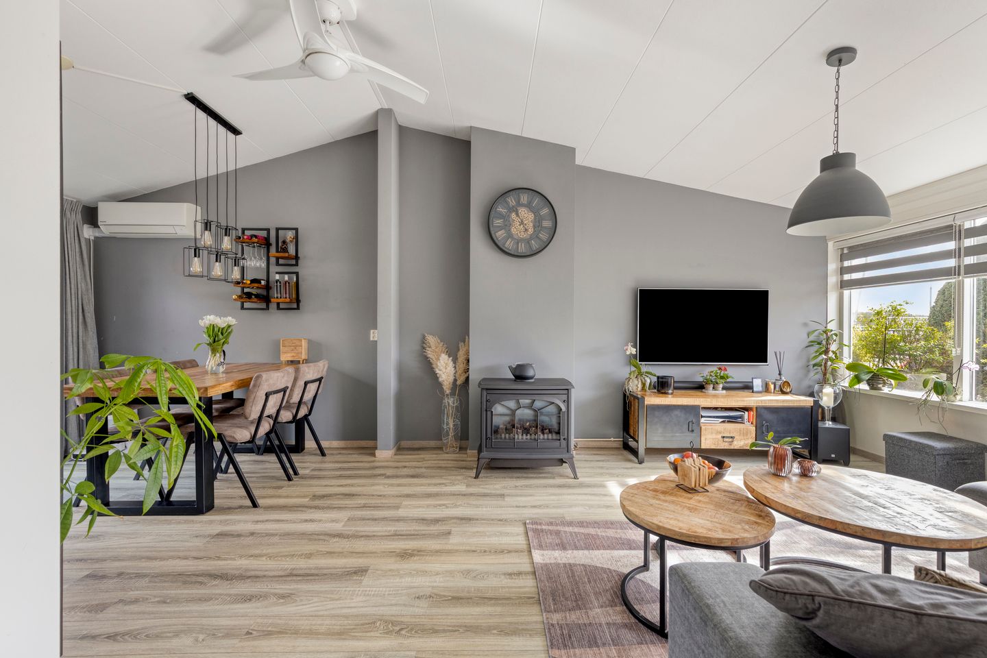 Foto 10 van Leeghwaterstraat 6