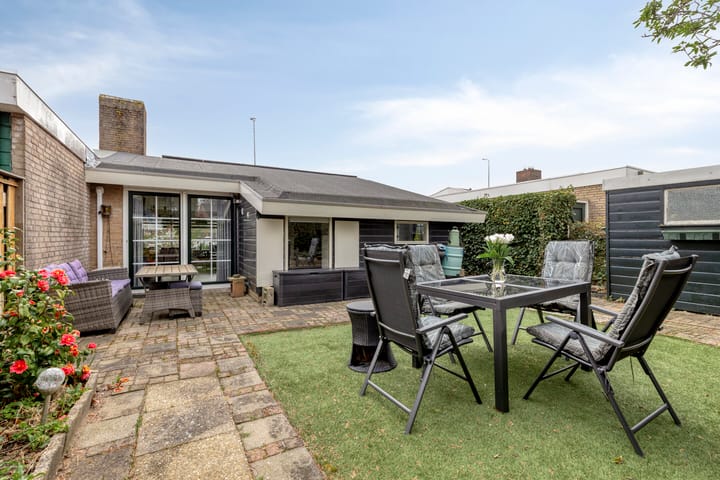 Foto 2 van Leeghwaterstraat 6