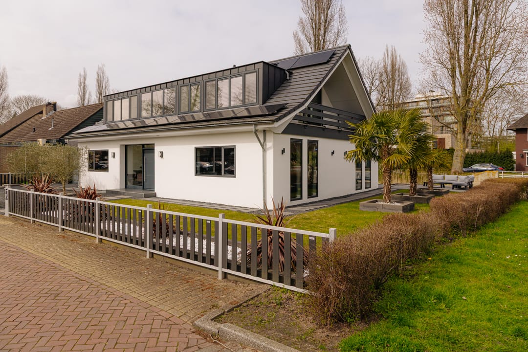 Photo 43 of Turfschip 2