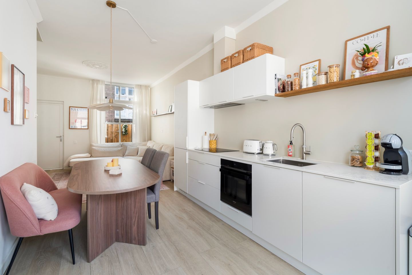 Completely Renovated Terraced House in Quiet Dead-End Street Near Dordrecht City Center — 10