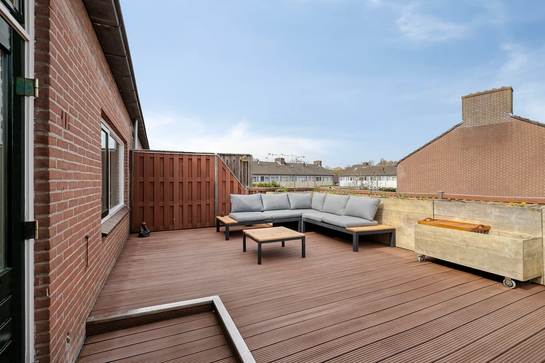 Spacious Maisonnette with Large Rooftop Terrace in Dieren — 23