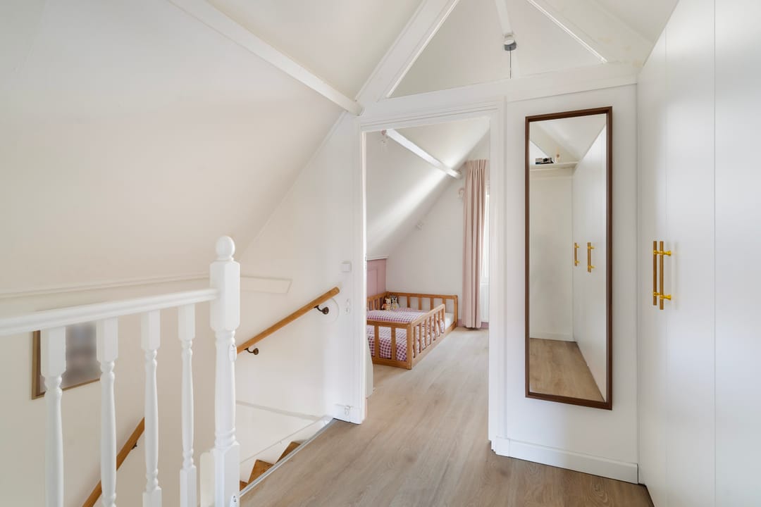 Completely Renovated Terraced House in Quiet Dead-End Street Near Dordrecht City Center — 32