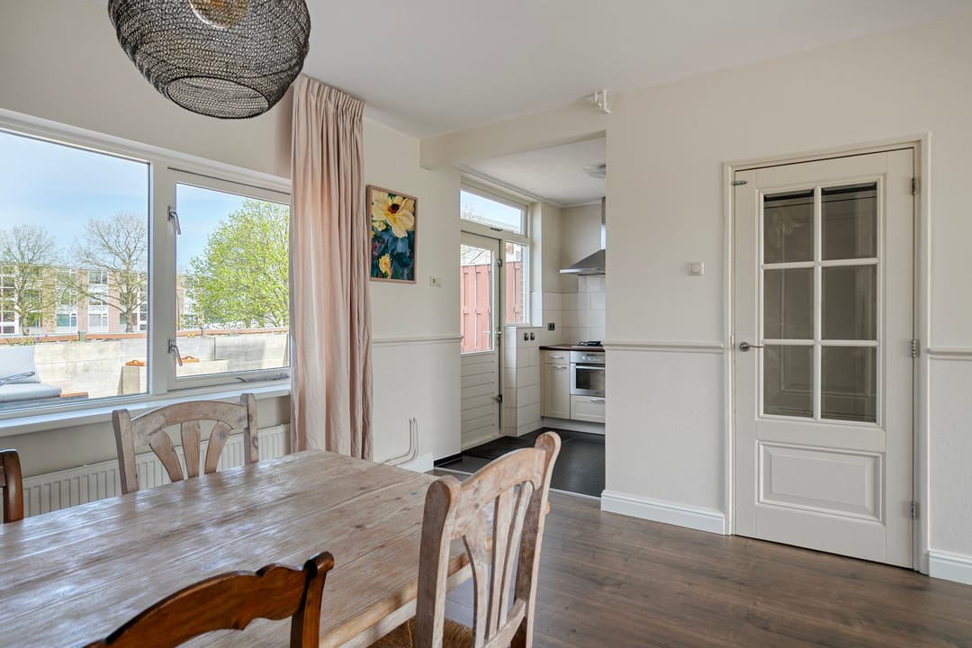 Spacious Maisonnette with Large Rooftop Terrace in Dieren — 17