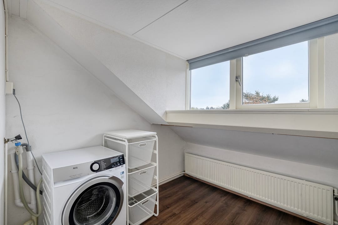 Spacious Maisonnette with Large Rooftop Terrace in Dieren — 32