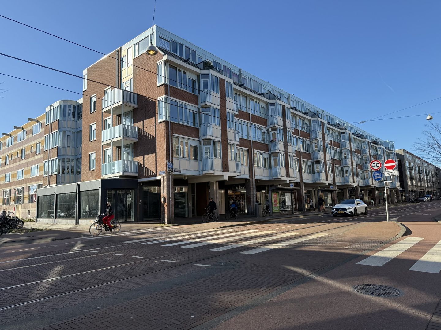 View photo 2 of Kinkerstraat 227