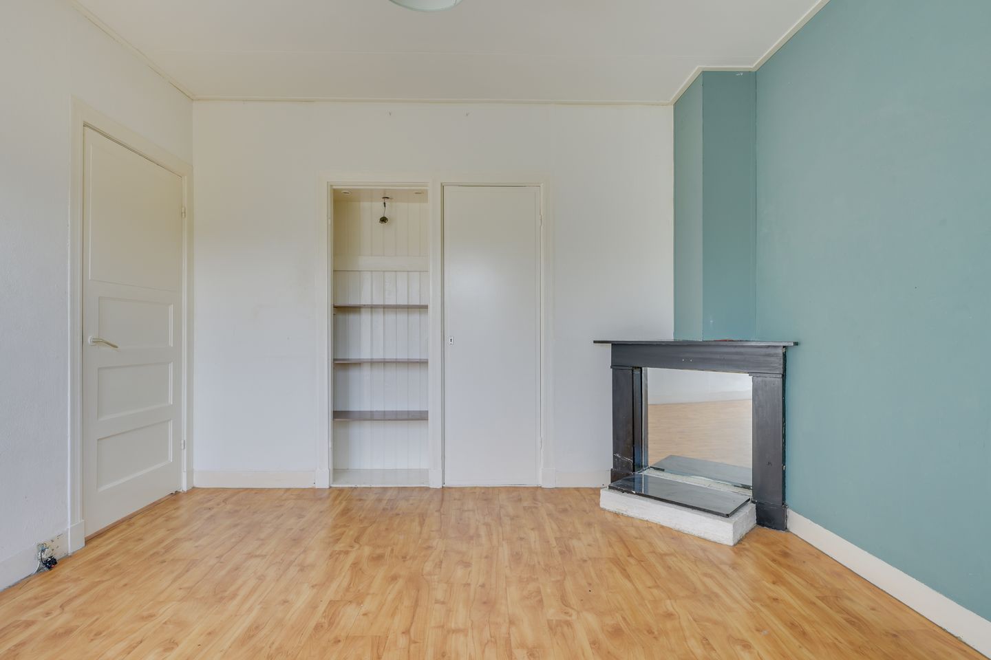 Renovation Opportunity Near Castricum Dunes and Beach — 25