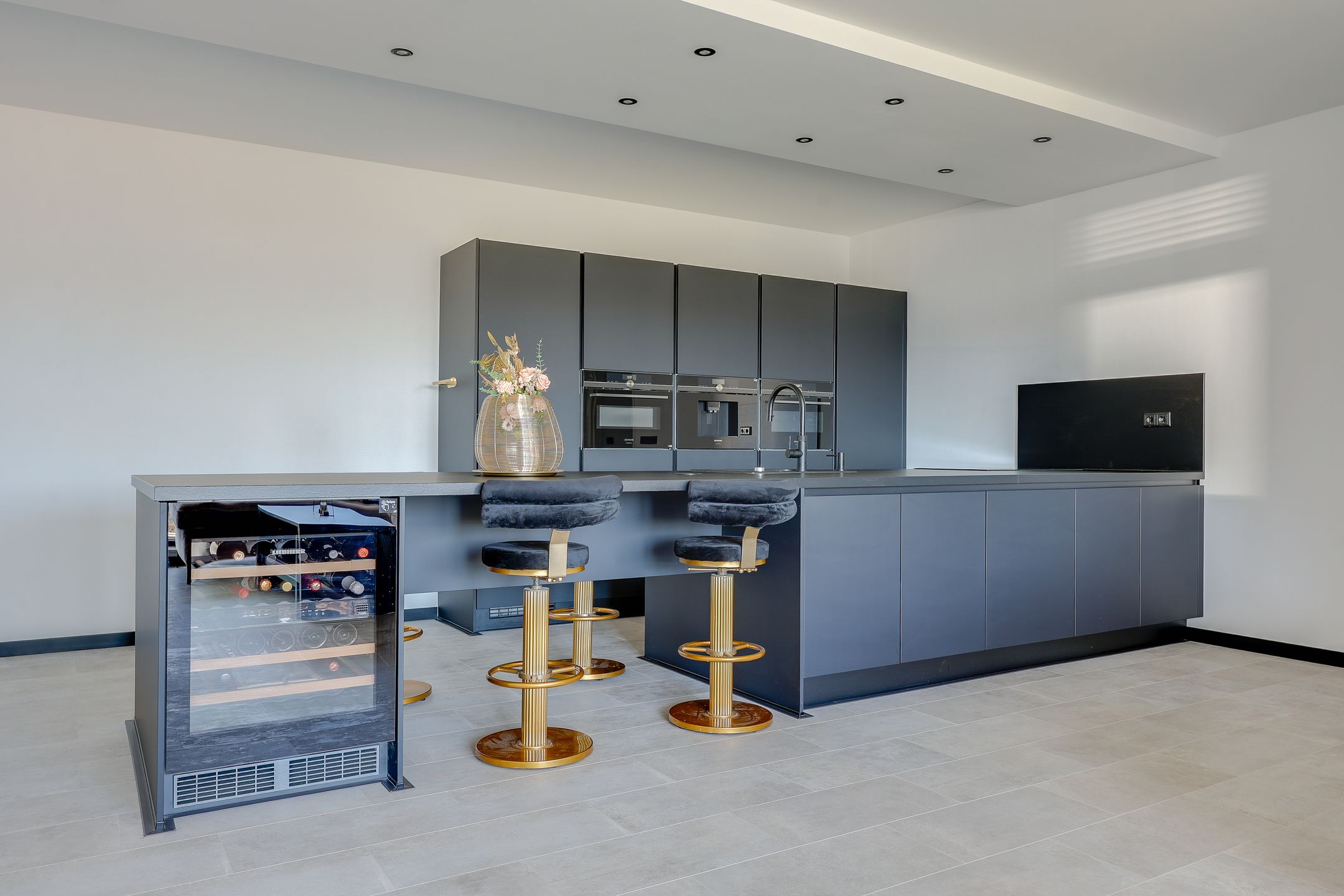 Luxury 3-Room Apartment with Balcony in Homeruskwartier — 12
