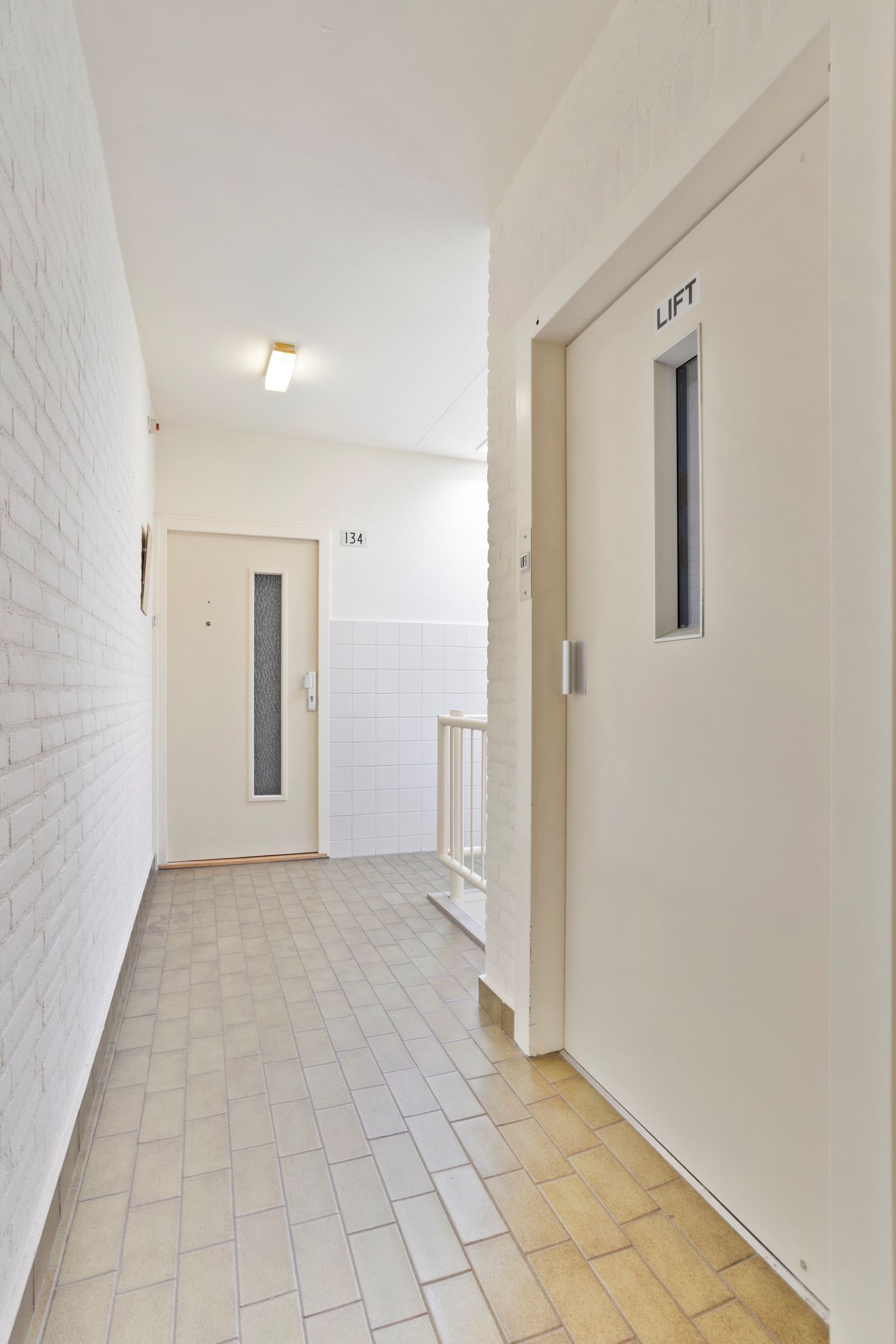 Foto 9 van Juralaan 136