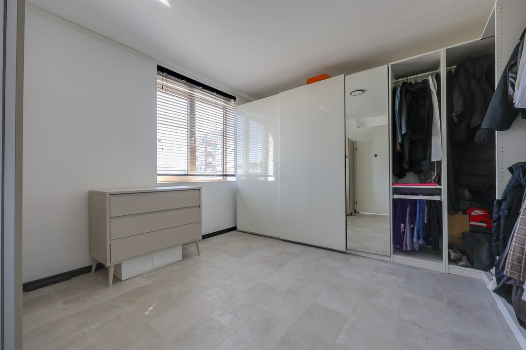 Luxury 3-Room Apartment with Balcony in Homeruskwartier — 22