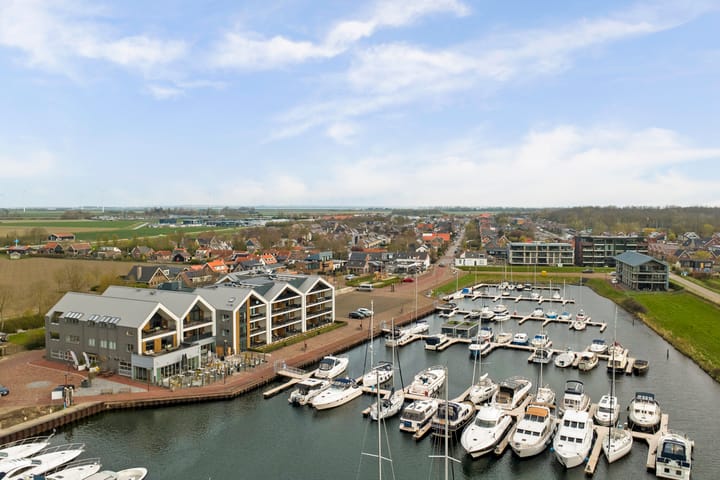 Uithaven 1-m main image