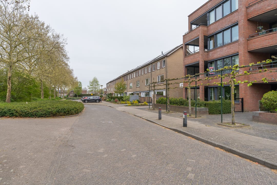 Foto 32 van Hortensiastraat 8-A