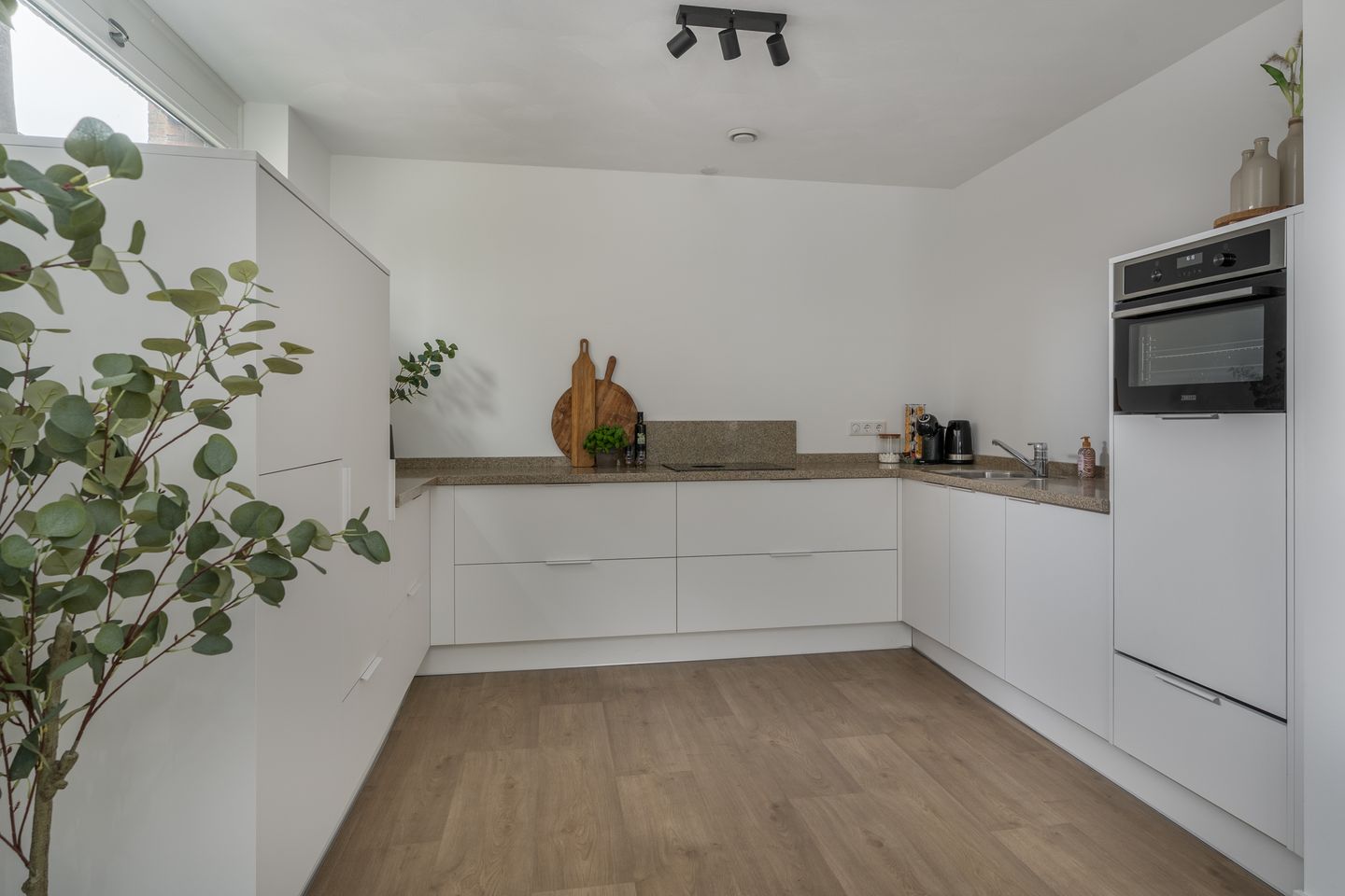 Foto 10 van Hortensiastraat 8-A