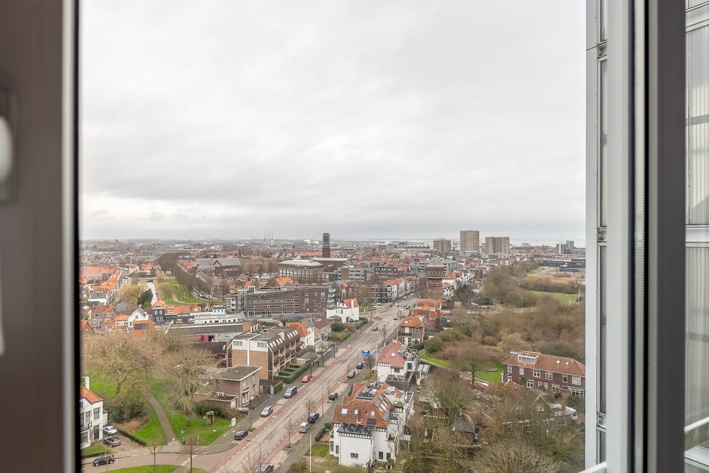 Photo 34 of Boulevard Bankert 704