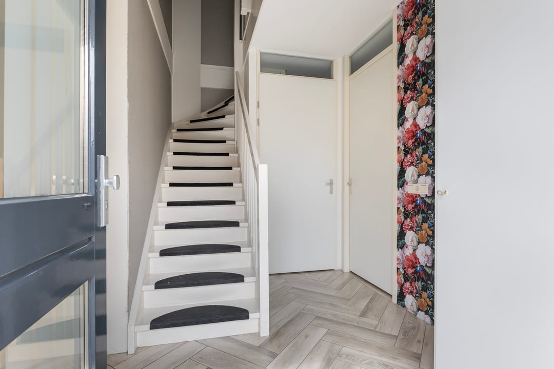 Photo 8 of Ytsjesân 19