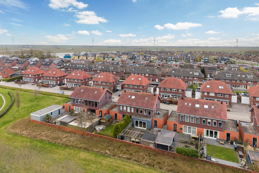 Photo 43 of Ytsjesân 19