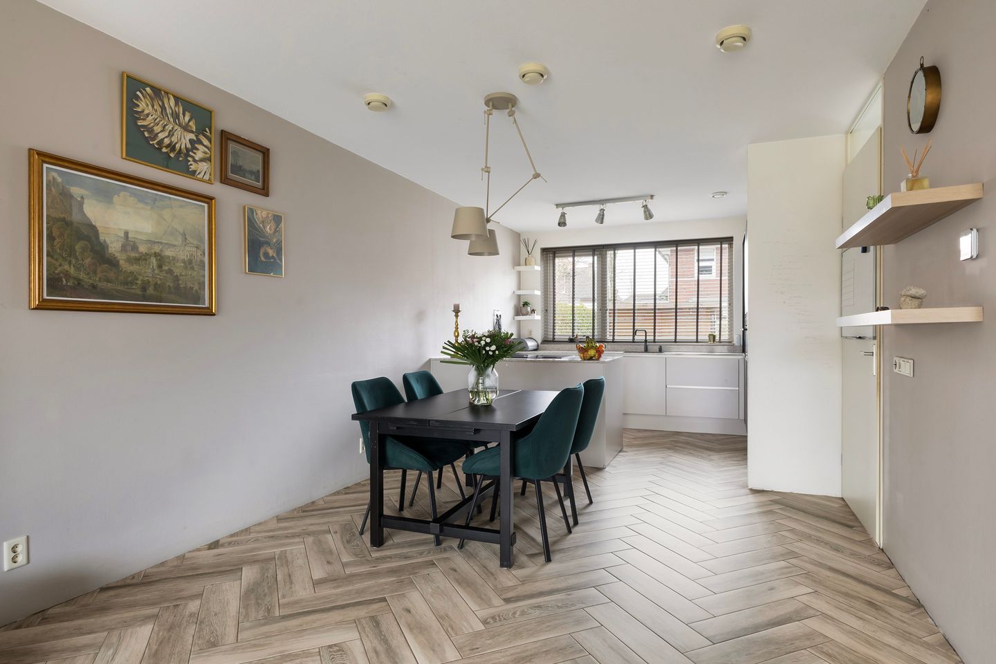 Photo 14 of Ytsjesân 19