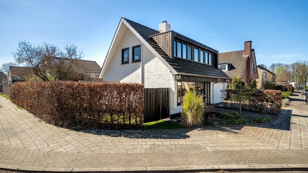 Photo 32 of Rensumaborg 17