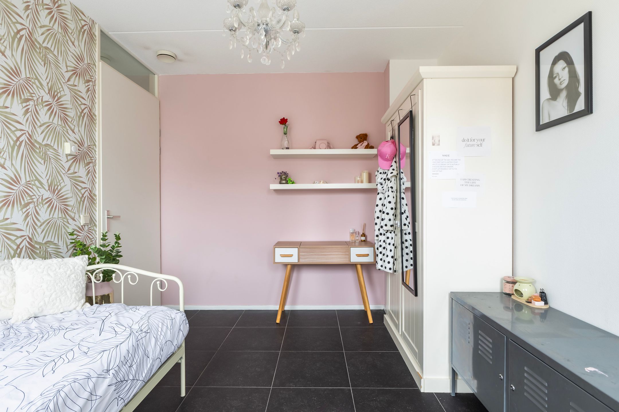 Photo 33 of Ytsjesân 19