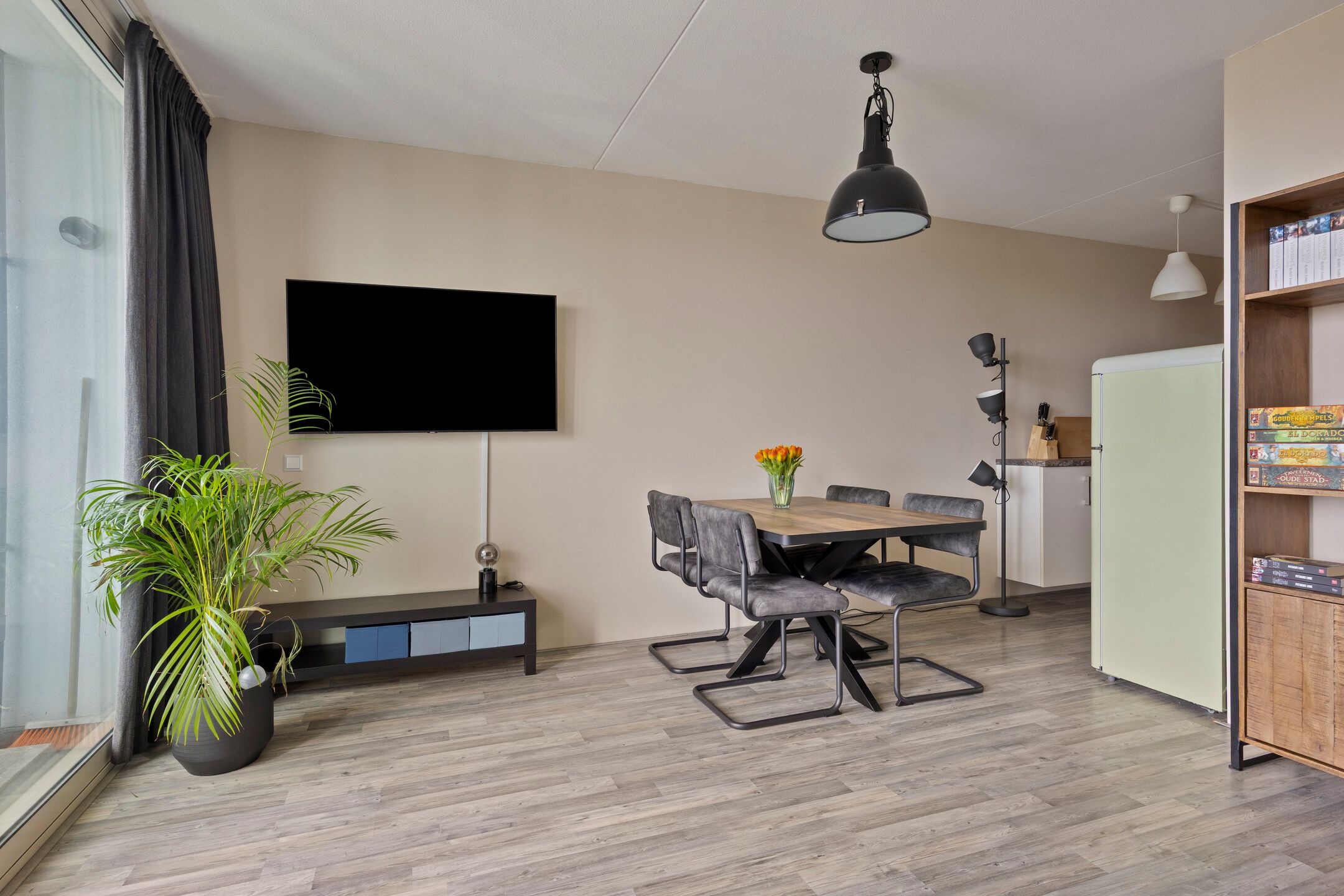 Foto 6 van Middenweg 257-L